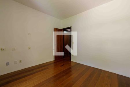 Casa de condomínio à venda com 800m², 4 quartos e 5 vagasSuíte 4