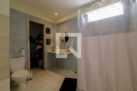 Casa de condomínio à venda com 800m², 4 quartos e 5 vagasBanheiro Suíte 1