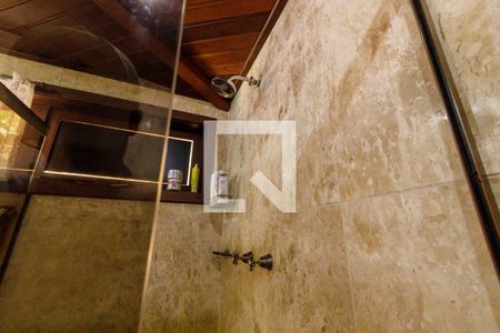 Casa de condomínio à venda com 800m², 4 quartos e 5 vagasBanheiro Suíte 2