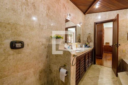 Casa de condomínio à venda com 800m², 4 quartos e 5 vagasBanheiro Suíte 2