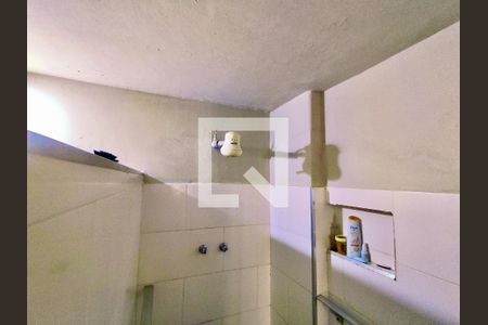 Casa à venda com 220m², 5 quartos e 1 vagaSuíte banheiro