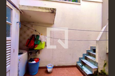 Casa à venda com 220m², 5 quartos e 1 vagaÁrea serviço