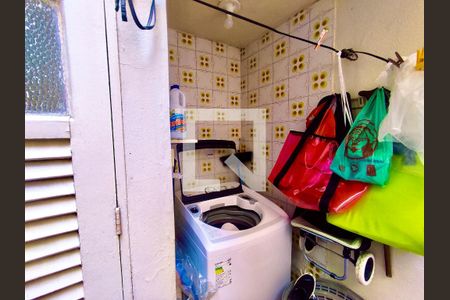 Casa à venda com 220m², 5 quartos e 1 vagaÁrea de Serviço