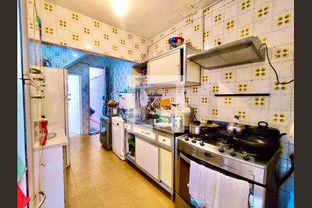 Casa à venda com 220m², 5 quartos e 1 vagaCozinha