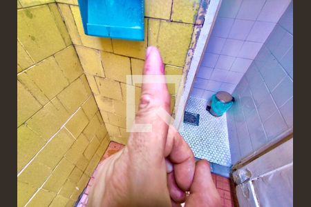 Casa à venda com 220m², 5 quartos e 1 vagaÁrea de Serviço