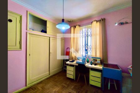 Casa à venda com 220m², 5 quartos e 1 vagaQuarto 2