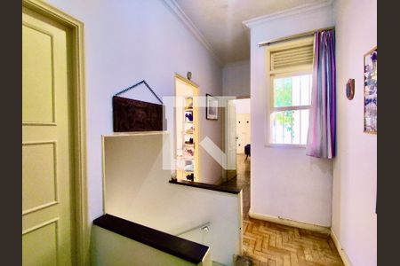 Casa à venda com 220m², 5 quartos e 1 vagaCorredor 2 Andar