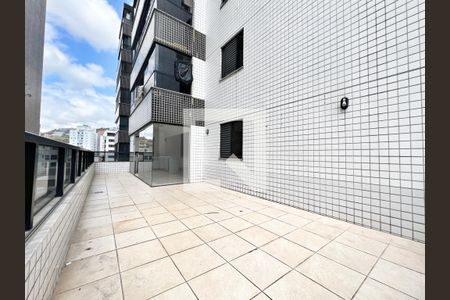 Apartamento à venda com 180m², 4 quartos e 3 vagas Apartamento à venda com 180m², 4 quartos e 3 vagasÁrea comum