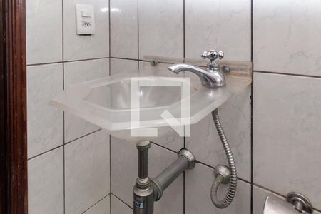 Casa à venda com 270m², 5 quartos e 2 vagasBanheiro da Suíte 2