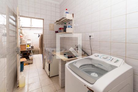 Casa à venda com 270m², 5 quartos e 2 vagasÁrea de Serviço