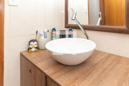 Casa à venda com 270m², 5 quartos e 2 vagasBanheiro 4