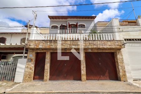 Casa à venda com 280m², 4 quartos e 3 vagasFachada