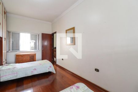 Casa à venda com 280m², 4 quartos e 3 vagasSuíte 2