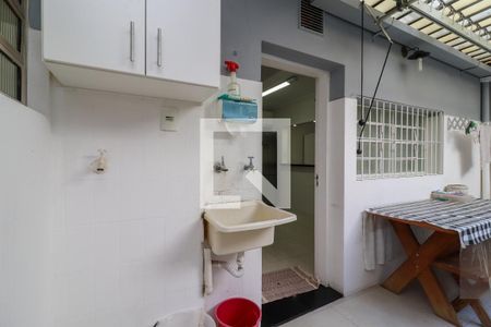 Casa à venda com 280m², 4 quartos e 3 vagasÁrea de Serviço