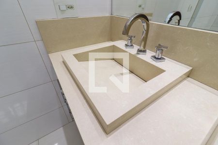 Casa à venda com 280m², 4 quartos e 3 vagasBanheiro da Suíte 1