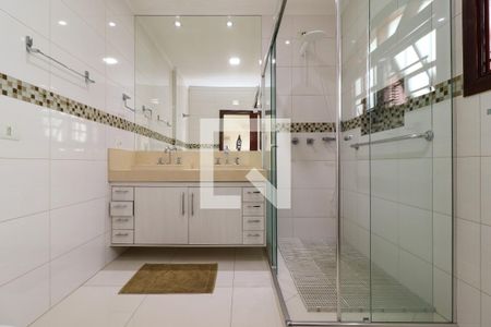 Casa à venda com 280m², 4 quartos e 3 vagasBanheiro da Suíte 1