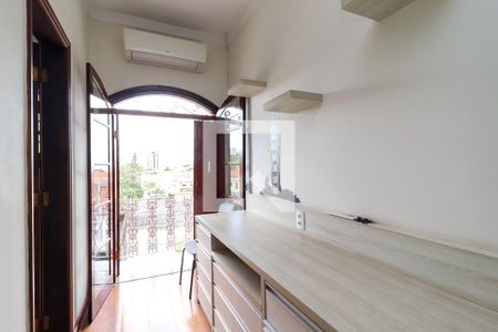 Casa à venda com 280m², 4 quartos e 3 vagasSuíte 1