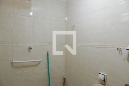 Casa à venda com 240m², 2 quartos e 3 vagas Casa à venda com 240m², 2 quartos e 3 vagasBanheiro da Suíte