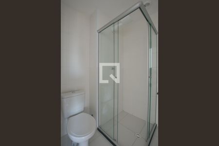 Banheiro de kitnet/studio para alugar com 1 quarto, 27m² em Vila Dom Pedro I, São Paulo