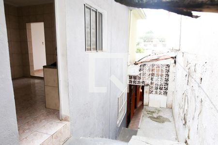 Casa à venda com 120m², 1 quarto e 2 vagas Casa à venda com 120m², 1 quarto e 2 vagasQuintal