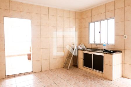 Casa à venda com 120m², 1 quarto e 2 vagas Casa à venda com 120m², 1 quarto e 2 vagasCozinha