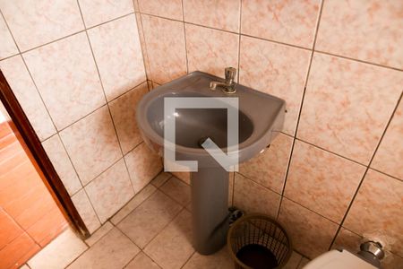 Casa à venda com 120m², 1 quarto e 2 vagas Casa à venda com 120m², 1 quarto e 2 vagasBanheiro