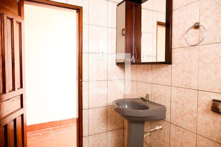 Casa à venda com 120m², 1 quarto e 2 vagas Casa à venda com 120m², 1 quarto e 2 vagasBanheiroBanheiro