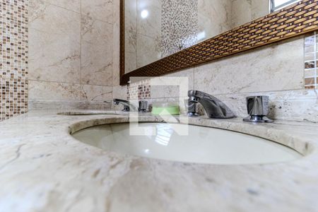 Apartamento à venda com 93m², 2 quartos e sem vagaBanheiro