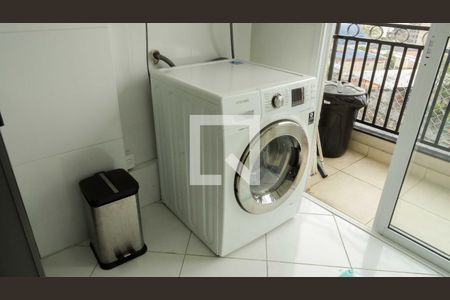 Apartamento à venda com 73m², 3 quartos e 2 vagas Apartamento à venda com 73m², 3 quartos e 2 vagasÁrea de Serviço