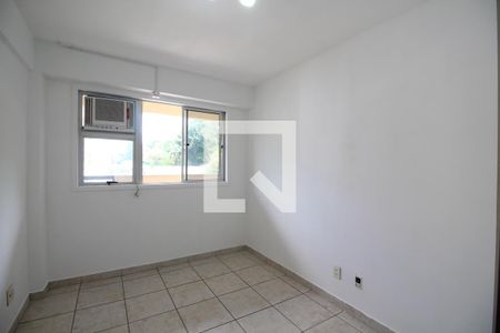 Quarto 1 de apartamento para alugar com 3 quartos, 80m² em Freguesia de Jacarepaguá, Rio de Janeiro