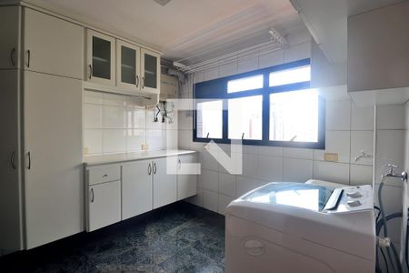 Apartamento à venda com 245m², 4 quartos e 4 vagasÁrea de Serviço