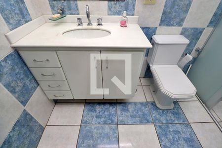 Apartamento à venda com 245m², 4 quartos e 4 vagasBanheiro Social