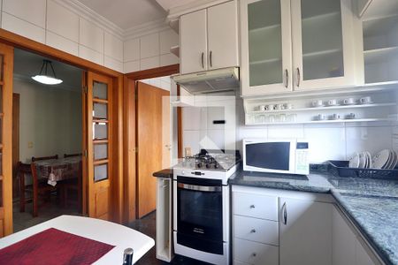 Apartamento à venda com 245m², 4 quartos e 4 vagasCozinha