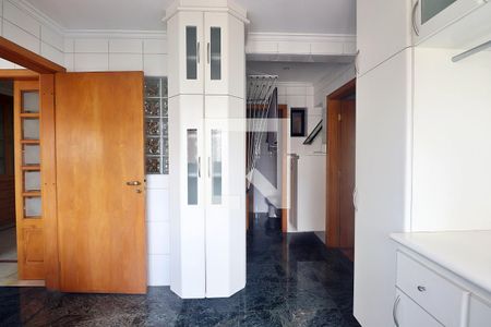 Apartamento à venda com 245m², 4 quartos e 4 vagasÁrea de Serviço