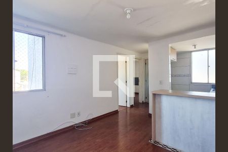 Sala de apartamento à venda com 2 quartos, 70m² em Rubem Berta, Porto Alegre