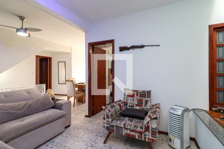 Sala de Estar de casa para alugar com 3 quartos, 300m² em Parada Inglesa, São Paulo