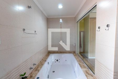 Casa à venda com 247m², 3 quartos e 4 vagas Casa à venda com 247m², 3 quartos e 4 vagasBanheiro da Suíte