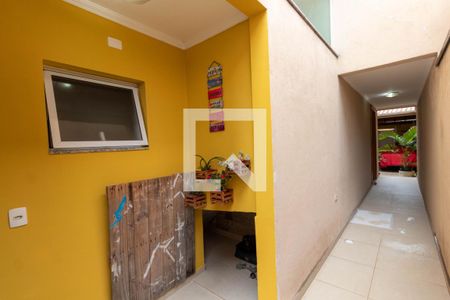 Casa à venda com 247m², 3 quartos e 4 vagas Casa à venda com 247m², 3 quartos e 4 vagasCorredor