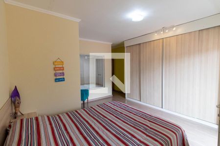 Casa à venda com 247m², 3 quartos e 4 vagas Casa à venda com 247m², 3 quartos e 4 vagasQuarto Suíte
