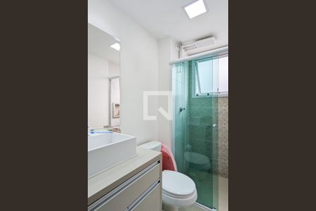 Apartamento à venda com 55m², 2 quartos e 1 vaga Apartamento à venda com 55m², 2 quartos e 1 vagaBanheiro