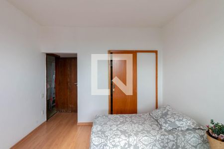 Casa à venda com 546m², 4 quartos e 5 vagasQuarto Suíte 2