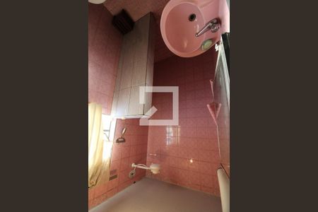 Casa à venda com 325m², 3 quartos e 1 vagaCasa 2 - Banheiro