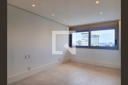 Apartamento à venda com 388m², 4 quartos e 4 vagasSuite 2