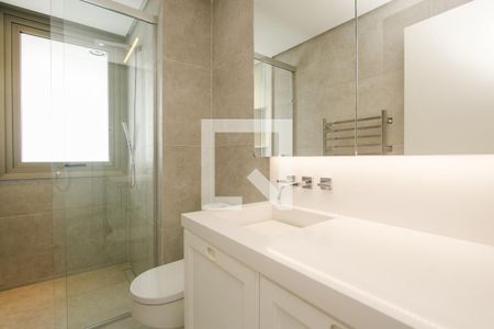 Apartamento à venda com 388m², 4 quartos e 4 vagasBanheiro suite 1