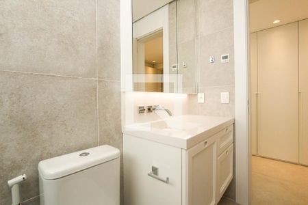 Apartamento à venda com 388m², 4 quartos e 4 vagasBanheiro suite 3