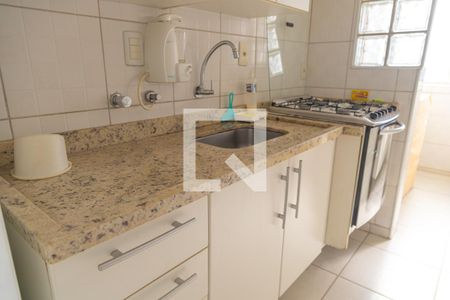 Apartamento à venda com 48m², 2 quartos e 1 vaga Apartamento à venda com 48m², 2 quartos e 1 vagaCozinha
