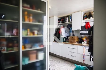 Casa à venda com 384m², 3 quartos e 5 vagas Casa à venda com 384m², 3 quartos e 5 vagasCozinha