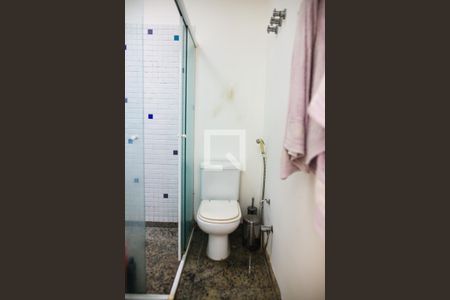 Casa à venda com 384m², 3 quartos e 5 vagas Casa à venda com 384m², 3 quartos e 5 vagasBanheiro da Suite 3