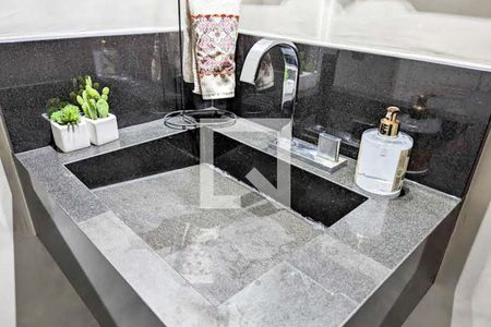 Apartamento à venda com 146m², 3 quartos e 3 vagas Apartamento à venda com 146m², 3 quartos e 3 vagasLavabo