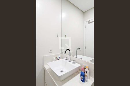 Apartamento à venda com 146m², 3 quartos e 3 vagas Apartamento à venda com 146m², 3 quartos e 3 vagasBanheiro da suíte 1